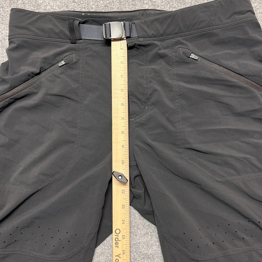 Backcountry Shorts Mens Large Black Softshell Biker 9 Inseam Belted Hiking - Picture 7 of 9